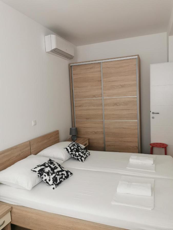 Apartmani Kronjac Милна Екстериор снимка