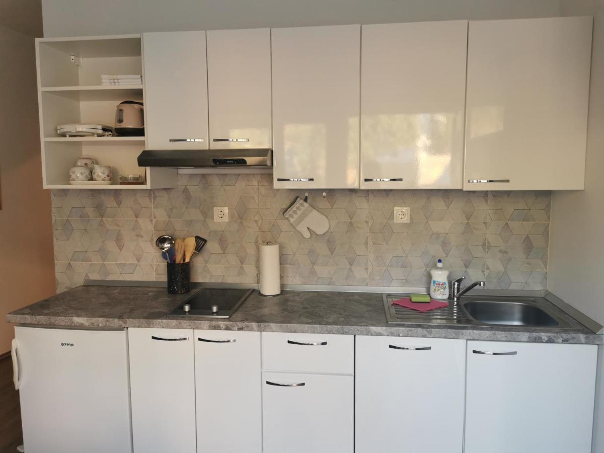 Apartmani Kronjac Милна Екстериор снимка