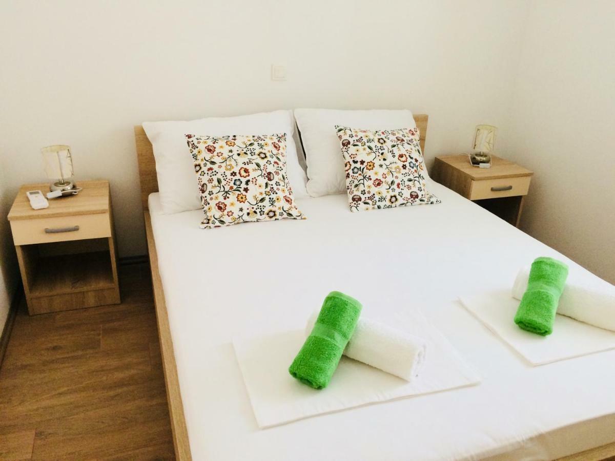 Apartmani Kronjac Милна Екстериор снимка