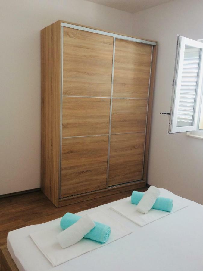 Apartmani Kronjac Милна Екстериор снимка